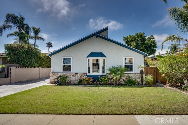 Detail Gallery Image 7 of 61 For 118 Adams Ave, Huntington Beach,  CA 92648 - 3 Beds | 2 Baths