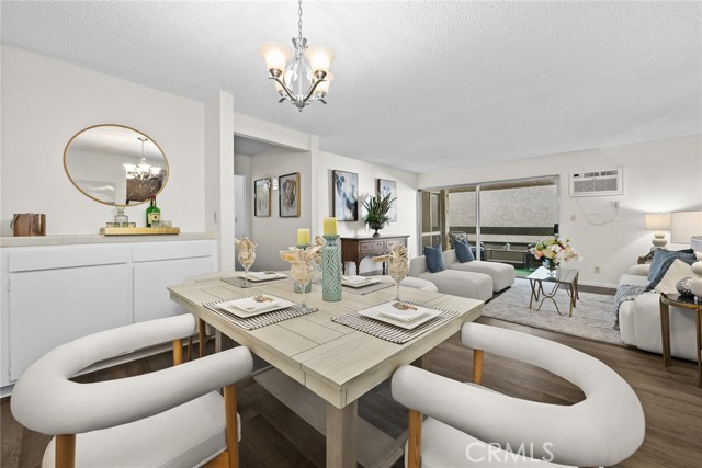 Detail Gallery Image 5 of 44 For 360 S Euclid Ave #219,  Pasadena,  CA 91101 - 2 Beds | 2 Baths