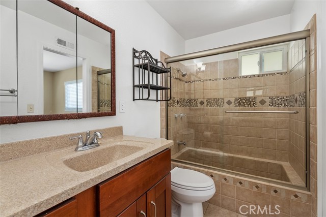 Image 16 of 39 For 8792 Grindlay