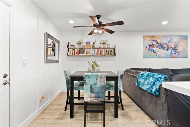 7740 Redlands Street, Playa del Rey CA: https://media.crmls.org/medias/86e32c77-c0a2-4d43-b025-9a9f2391c0c5.jpg