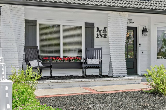 1324 Darwin Drive, Oceanside CA: https://media.crmls.org/medias/86e358cc-9704-41af-addb-cd6a83e4b2a2.jpg