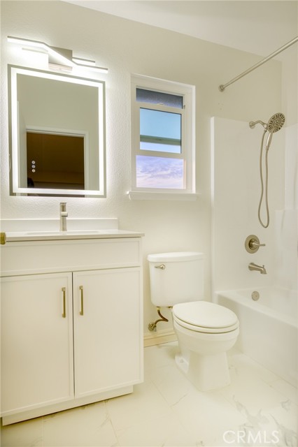 Detail Gallery Image 13 of 59 For 1202 Villanova Pl, Riverside,  CA 92506 - 3 Beds | 2/1 Baths