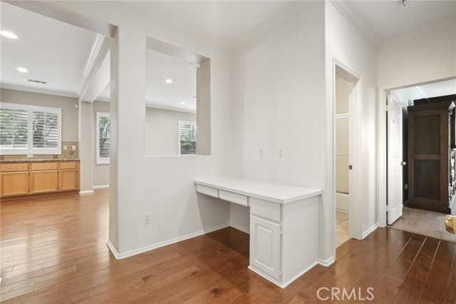 28523 Santa Catarina Road, Saugus CA: https://media.crmls.org/medias/86e4c67f-9b2b-4461-882f-3f8e0fb0db93.jpg
