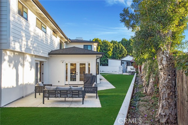 Detail Gallery Image 31 of 33 For 2801 Europa Dr, Costa Mesa,  CA 92626 - 4 Beds | 4 Baths