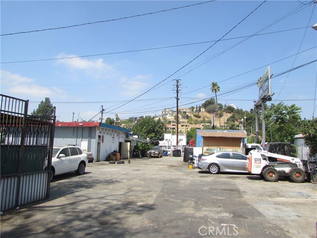 Image 43 of 50 For 3900 Figueroa