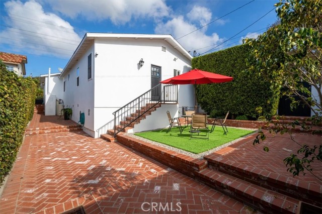 Detail Gallery Image 23 of 30 For 3619 N Poinsettia Ave, Manhattan Beach,  CA 90266 - 3 Beds | 2/1 Baths