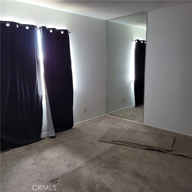 Detail Gallery Image 3 of 4 For 14966 Ritter #C,  Victorville,  CA 92394 - 2 Beds | 1 Baths