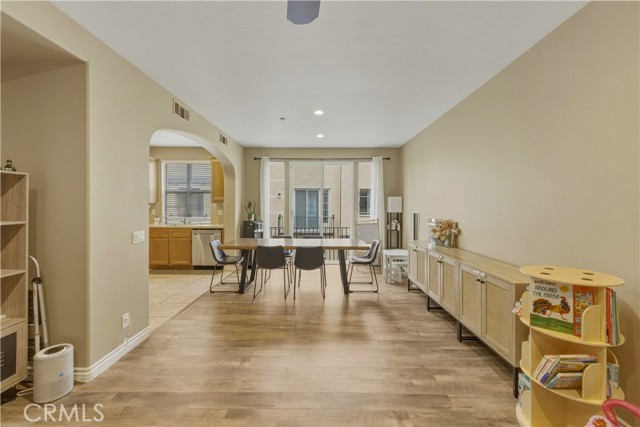 Detail Gallery Image 15 of 43 For 4460 Owens St #105,  Corona,  CA 92883 - 2 Beds | 2/1 Baths