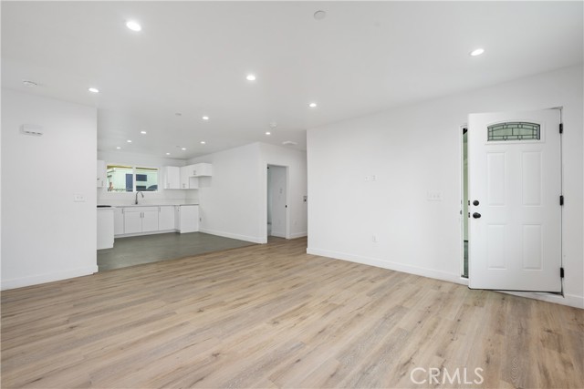 Detail Gallery Image 8 of 48 For 759 E 25th, Los Angeles,  CA 90011 - – Beds | – Baths