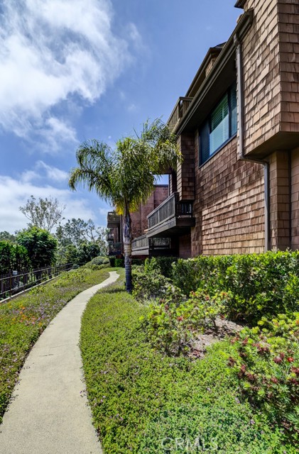 Detail Gallery Image 38 of 41 For 32 Canyon Island Dr, Newport Beach,  CA 92660 - 2 Beds | 2 Baths