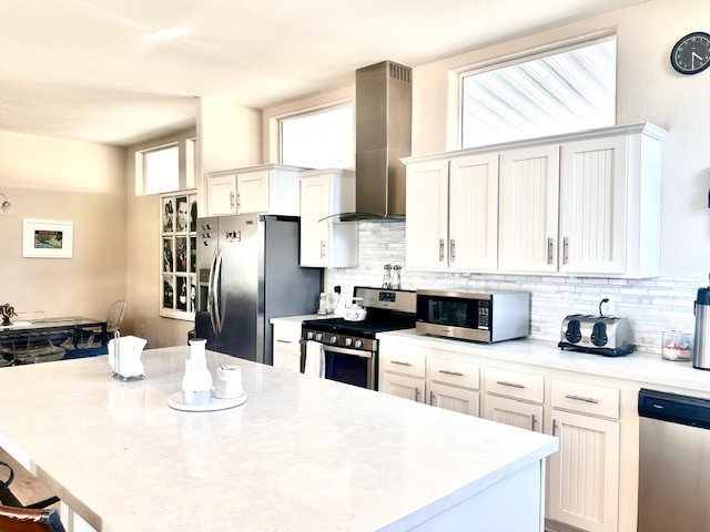 8901 Eton Avenue, Canoga Park CA: https://media.crmls.org/medias/86e787cc-ea55-49d8-9c9b-4e1f99edd947.jpg