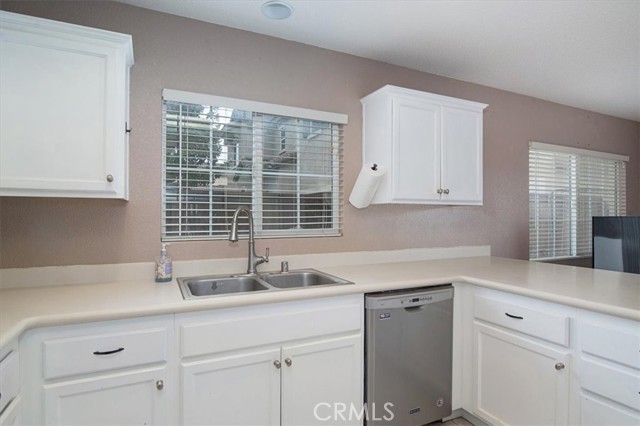 Detail Gallery Image 8 of 32 For 2028 Green Ridge Cir, Lompoc,  CA 93436 - 3 Beds | 2/1 Baths