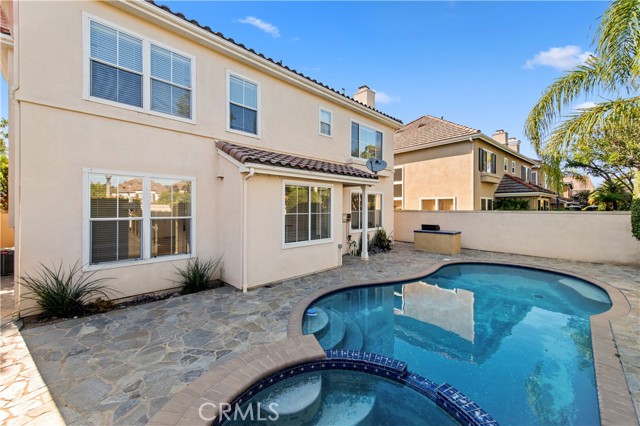 31 Versailles, Newport Coast CA: https://media.crmls.org/medias/86e8bc1a-6000-450b-a8b9-630ea9ba10af.jpg