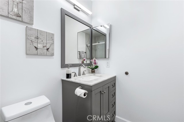 Detail Gallery Image 34 of 60 For 11715 Garrick Ave, Sylmar,  CA 91342 - 3 Beds | 2 Baths