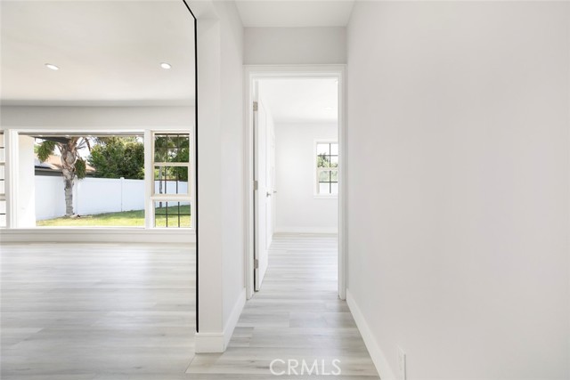 Detail Gallery Image 23 of 28 For 17646 Raymer St, Northridge,  CA 91325 - 3 Beds | 3 Baths
