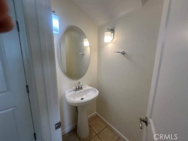 Detail Gallery Image 15 of 28 For 3028 E via Fiano, Ontario,  CA 91764 - 3 Beds | 2/1 Baths