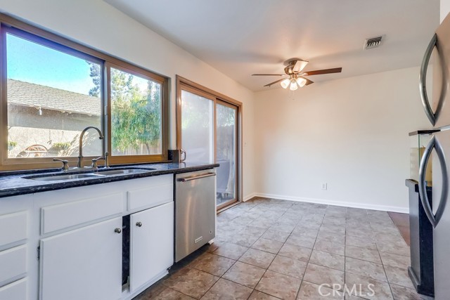 3888 Chelsea Drive, La Verne CA: https://media.crmls.org/medias/86ea2f71-4959-4b78-9854-f18b638f87f6.jpg