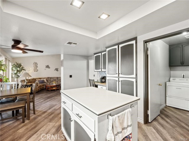 Detail Gallery Image 12 of 25 For 13612 Coachella Rd, Apple Valley,  CA 92308 - 4 Beds | 2 Baths