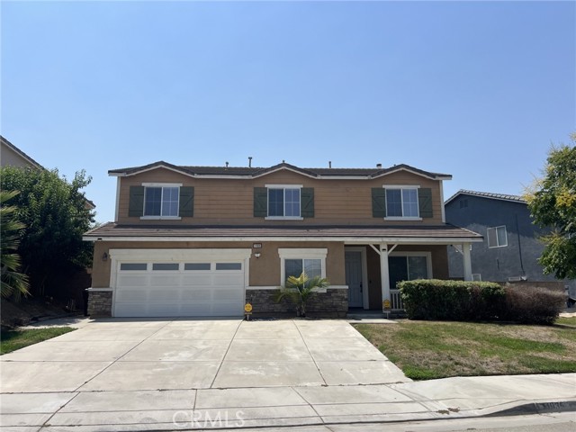 Detail Gallery Image 1 of 17 For 11935 Silver, Jurupa Valley,  CA 91752 - 5 Beds | 2/1 Baths