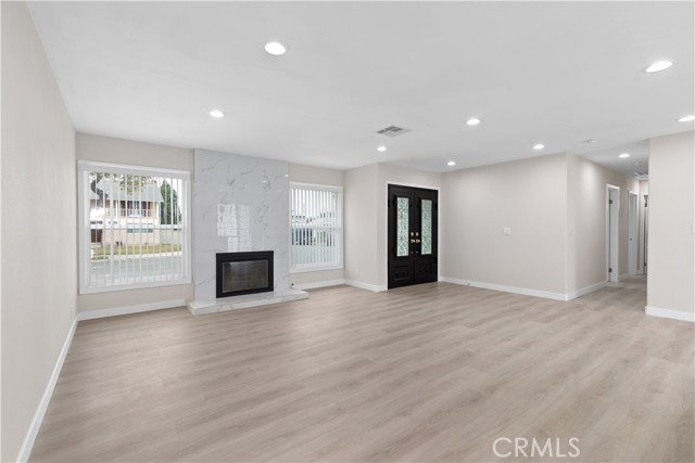 Detail Gallery Image 8 of 30 For 8956 Swallow Ave, Fountain Valley,  CA 92708 - 5 Beds | 3 Baths
