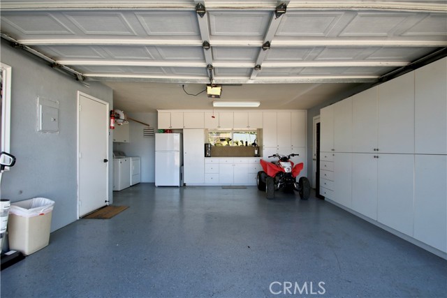 7390 Victoria Ave, Yucca Valley, CA 92284 photo 28
