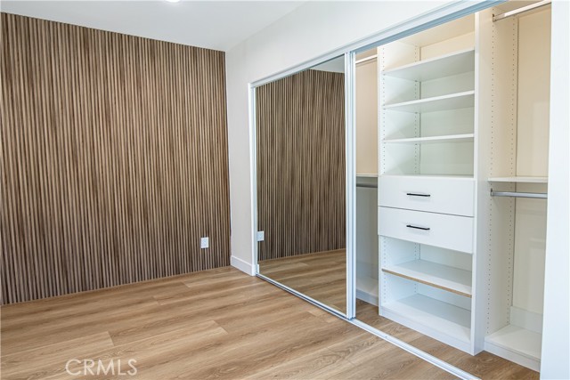 Detail Gallery Image 6 of 19 For 7760 Independence Ave, Canoga Park,  CA 91304 - 4 Beds | 2/1 Baths