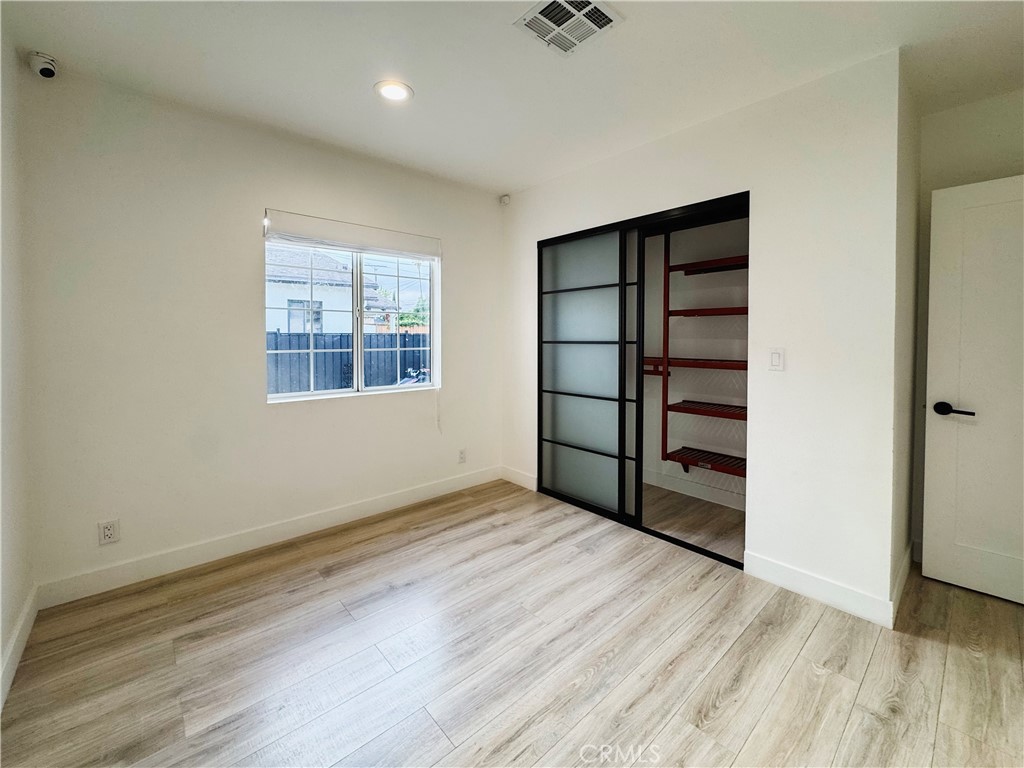 MLS #SR25261840 image #9