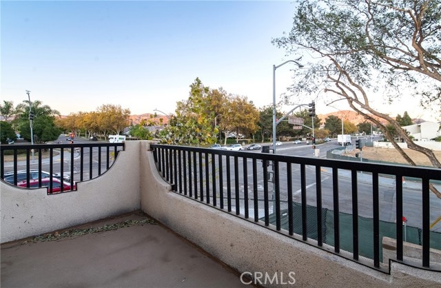 Detail Gallery Image 5 of 43 For 5502 E Los Angeles Ave #2,  Simi Valley,  CA 93063 - 3 Beds | 2/1 Baths