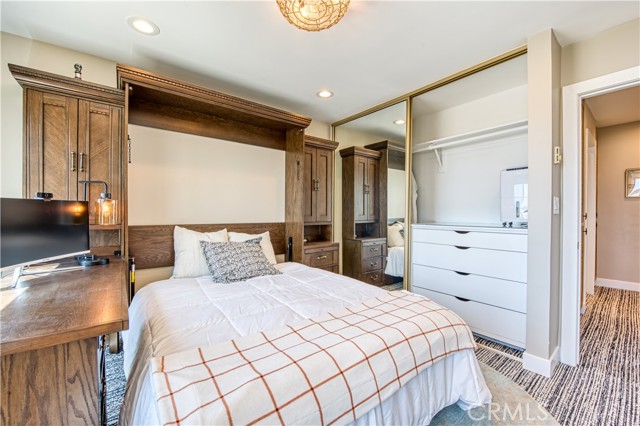 Detail Gallery Image 24 of 35 For 711 Pacific Coast Hwy #421,  Huntington Beach,  CA 92648 - 2 Beds | 1/1 Baths
