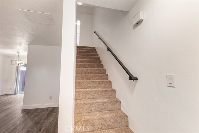 Detail Gallery Image 18 of 29 For 17041 17041 Roscoe Blvd. #4, Northridge,  CA 91325 - 2 Beds | 2 Baths