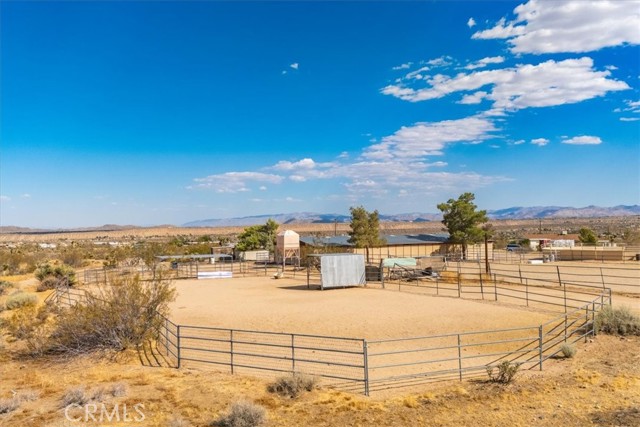 Detail Gallery Image 49 of 74 For 1090 Jemez Trl, Yucca Valley,  CA 92284 - 2 Beds | 2 Baths