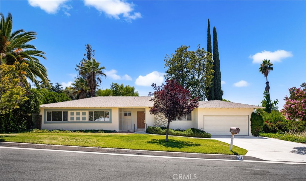 414 Via Vista Drive
