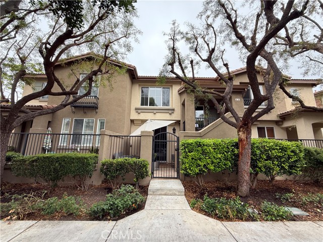 Detail Gallery Image 2 of 30 For 11 Emory #85,  Irvine,  CA 92602 - 2 Beds | 2/1 Baths