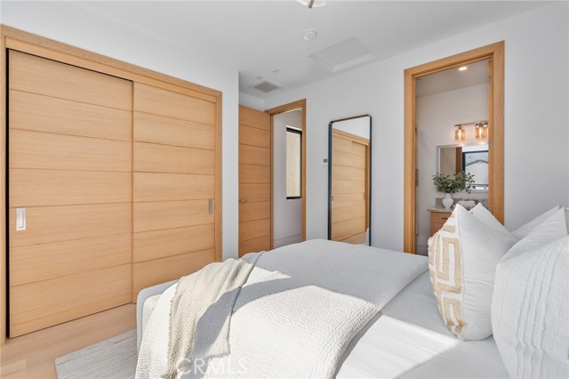 Detail Gallery Image 18 of 45 For 520 11th St, Huntington Beach,  CA 92648 - 3 Beds | 3/1 Baths