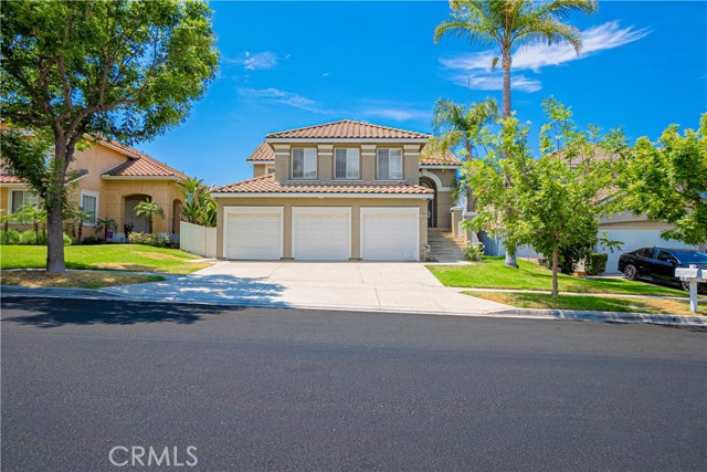 Detail Gallery Image 3 of 57 For 828 N Temescal St, Corona,  CA 92879 - 4 Beds | 2/1 Baths