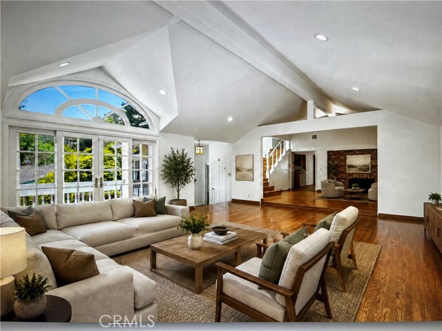 4 Bed Home for Sale in Sherman Oaks, California