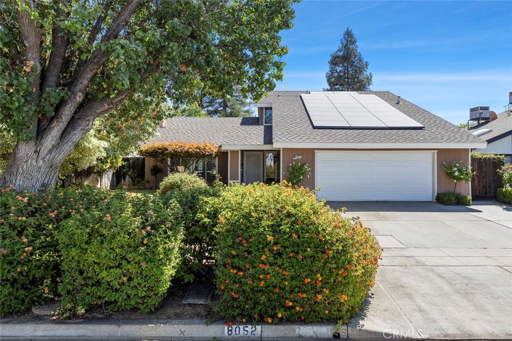 8052 N Mariposa Street