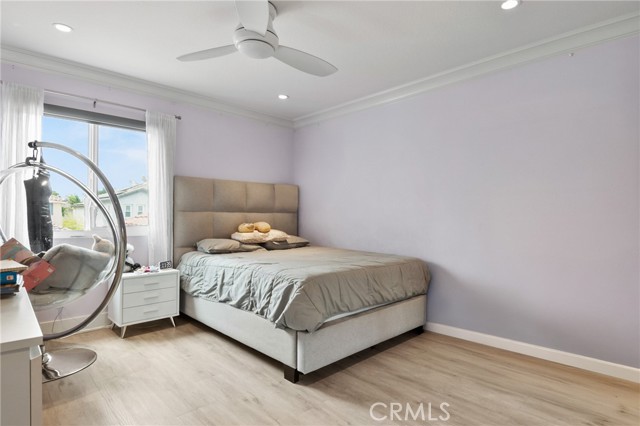 15 Medlar, Irvine CA: https://media.crmls.org/medias/86f3174e-de8b-41e0-9685-d1a7be41db77.jpg