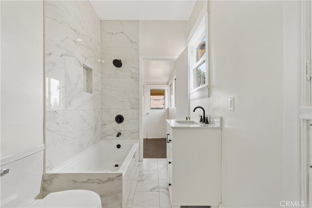 MLS #OC25097887 img 7