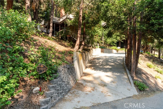 Detail Gallery Image 31 of 33 For 28686 Shenandoah Dr, Lake Arrowhead,  CA 92352 - 4 Beds | 3 Baths