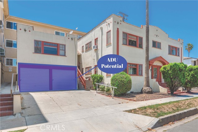 207 Mira Mar Avenue, Long Beach CA: https://media.crmls.org/medias/86f4c634-6fba-4c25-b2d1-926bcf050e4f.jpg