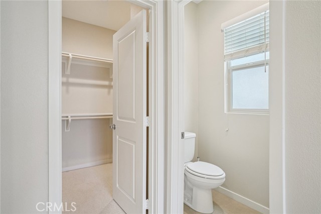 Detail Gallery Image 16 of 41 For 143 Frame, Irvine,  CA 92618 - 3 Beds | 3/1 Baths