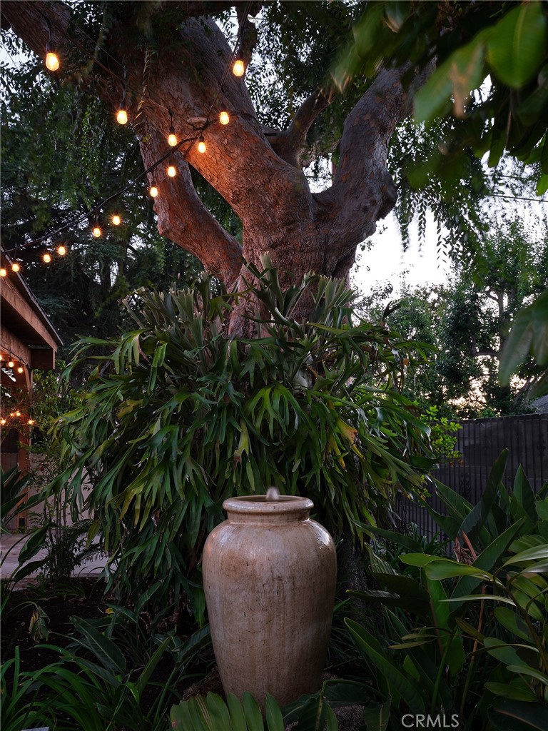 https://media.crmls.org/medias/86f6acd0-7b9c-4f9f-b568-47fe397bd4e5.jpg?preset=X-Large