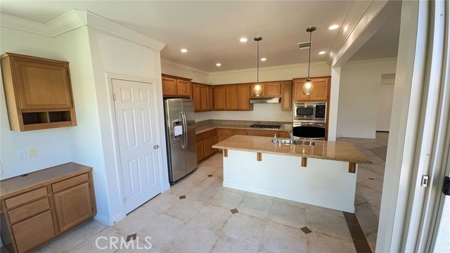Detail Gallery Image 11 of 33 For 34107 Corktree Rd, Lake Elsinore,  CA 92532 - 3 Beds | 2 Baths