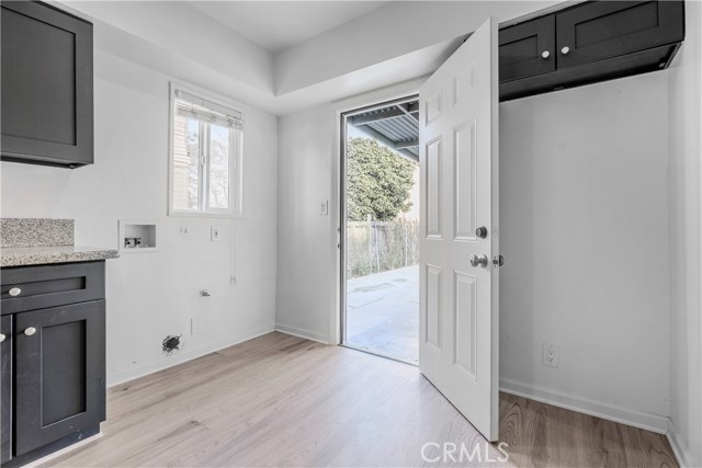 Detail Gallery Image 7 of 33 For 2916 Halldale, Los Angeles,  CA 90018 - 3 Beds | 2 Baths