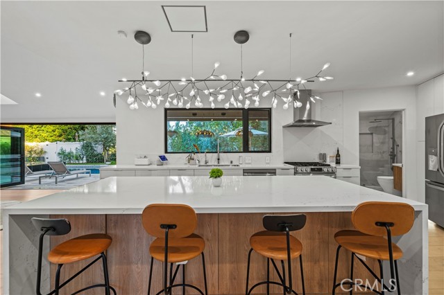 Detail Gallery Image 10 of 49 For 3640 Wrightwood, Studio City,  CA 91604 - 3 Beds | 3 Baths