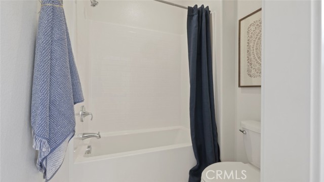 Detail Gallery Image 15 of 27 For 410 Checkerbloom Ln, Santa Paula,  CA 93060 - 4 Beds | 3/1 Baths