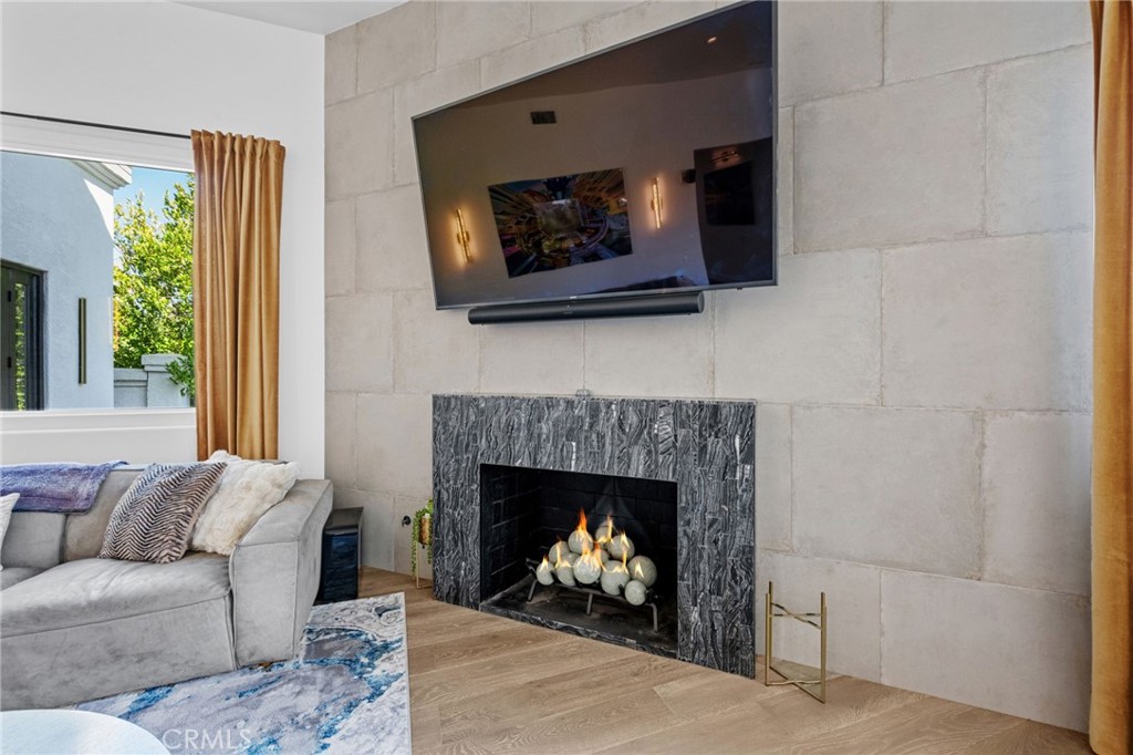 MLS #OC25238020 image #24