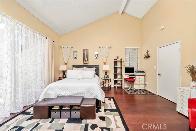 Detail Gallery Image 16 of 29 For 20937 Judah Ln, Newhall,  CA 91321 - 3 Beds | 2/1 Baths