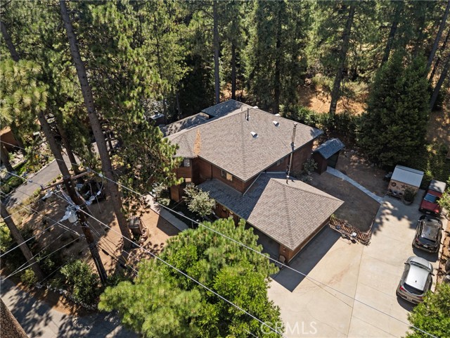 116 Pine Ridge Road, Crestline CA: https://media.crmls.org/medias/86fbf961-3ad5-4574-aead-b82b08004f1d.jpg